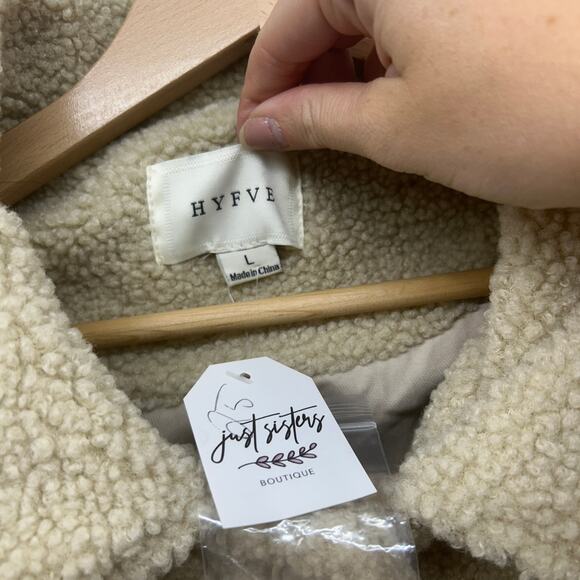 NEW Hyfve Neutral Beige Button Up Collared Sherpa Fleece Teddy Jacket Large - Picture 5 of 6